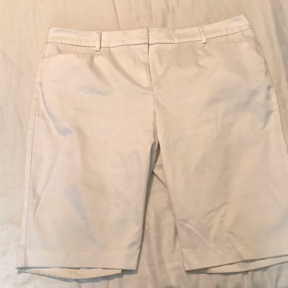 New York & Co Ladies Dress shorts
